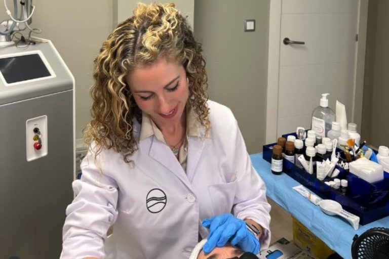 Lee más sobre el artículo Mejores dermatólogas de Cantabria